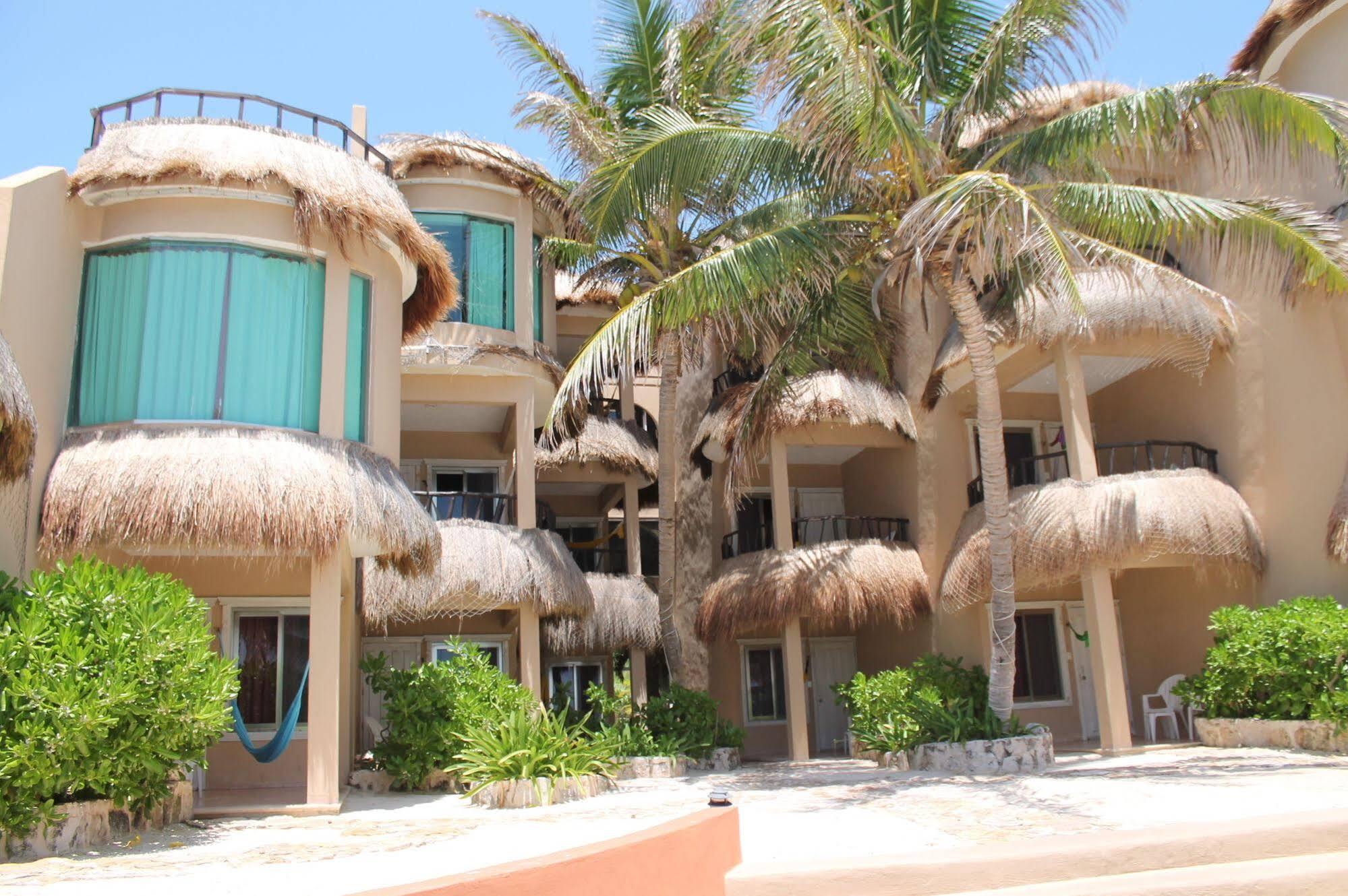 Hotel Playa La Media Luna Isla Mujeres Extérieur photo